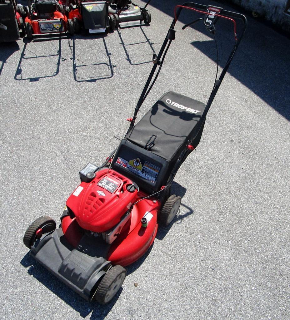 Sound Auction Service - Auction: 3/23/22 Wilson, Lionel & Others Online  Auction ITEM: Black & Decker & Grass Hog Elec. String Trimmers